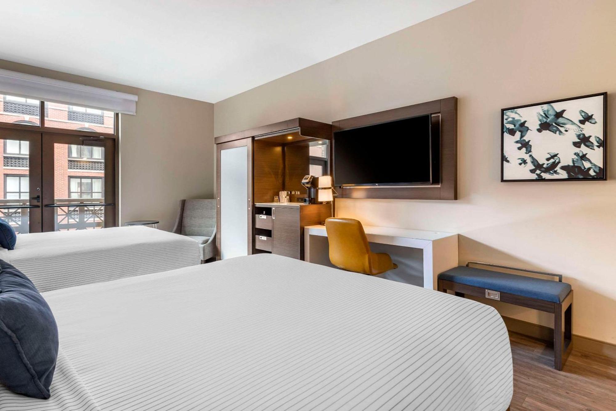Cambria Hotel Savannah Downtown Historic District Esterno foto